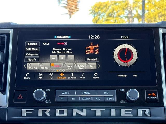 2025 Nissan Frontier SV