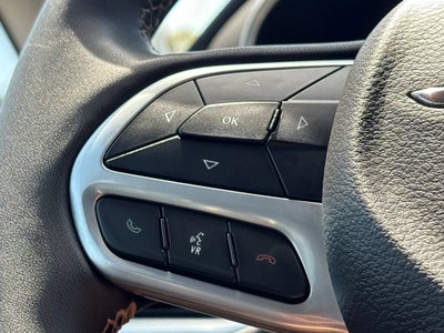2023 Chrysler Pacifica Base