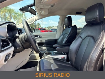 2023 Chrysler Pacifica Base