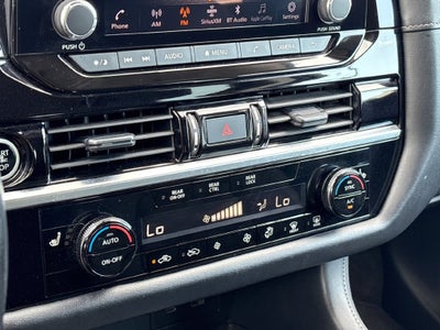 2024 Nissan Pathfinder Base