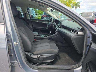 2024 Kia K5 Base