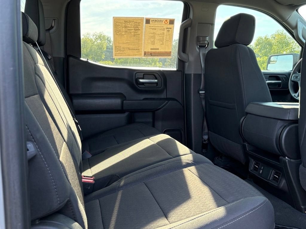 2025 Chevrolet Silverado 1500 Custom