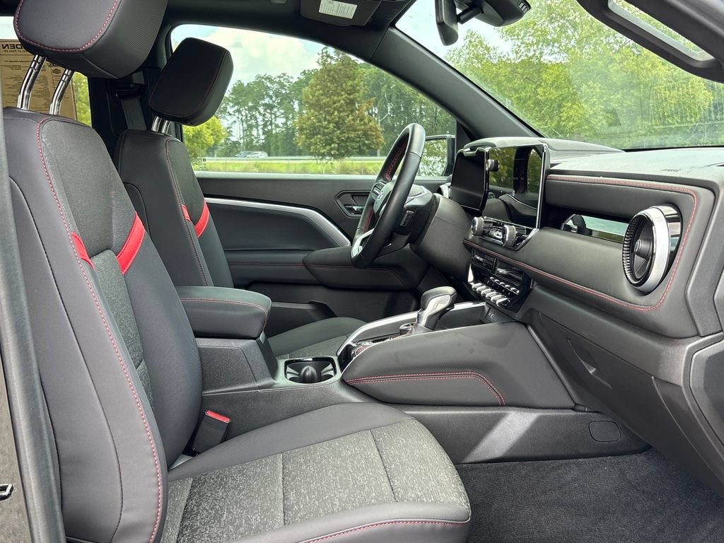 2024 Chevrolet Colorado Base