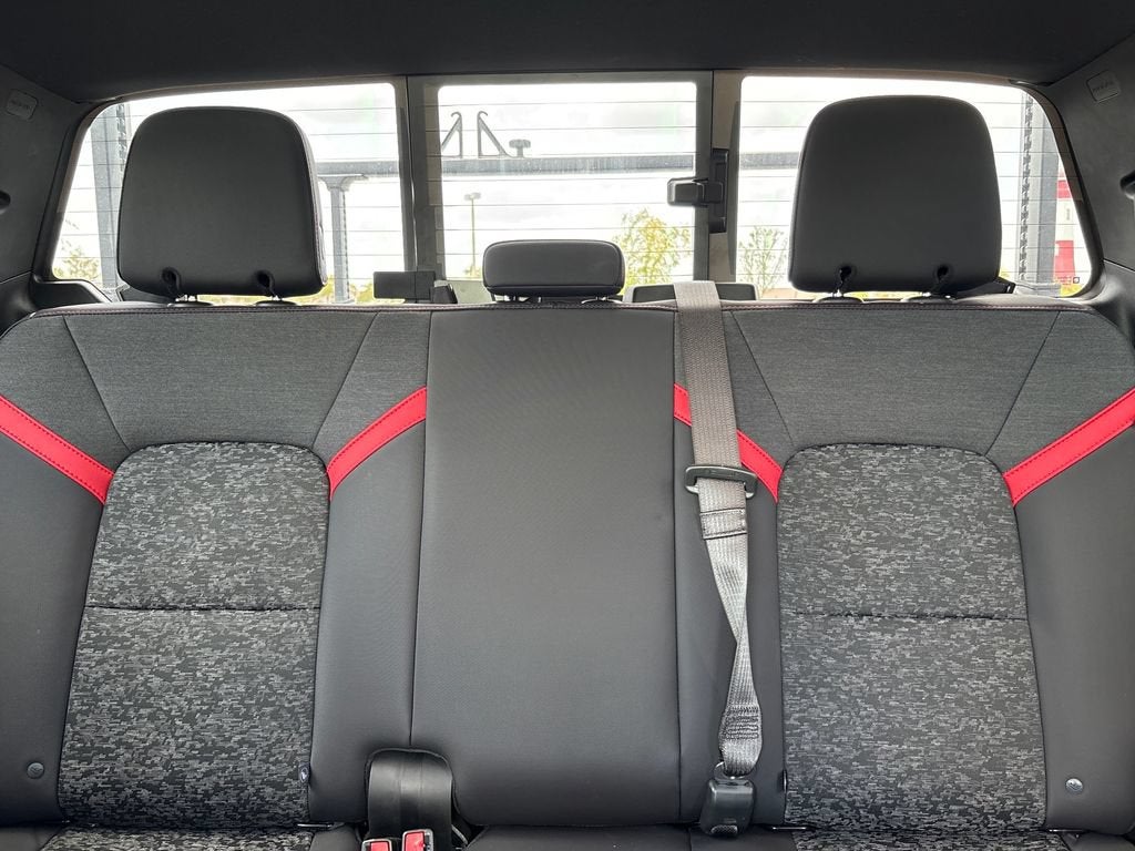 2024 Chevrolet Colorado Base