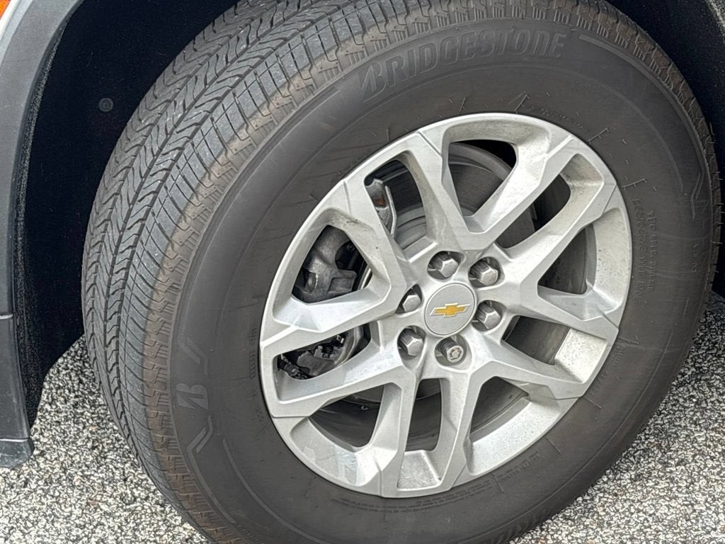 2022 Chevrolet Traverse LS