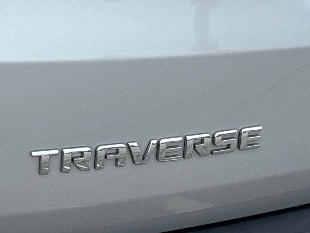 2022 Chevrolet Traverse LS