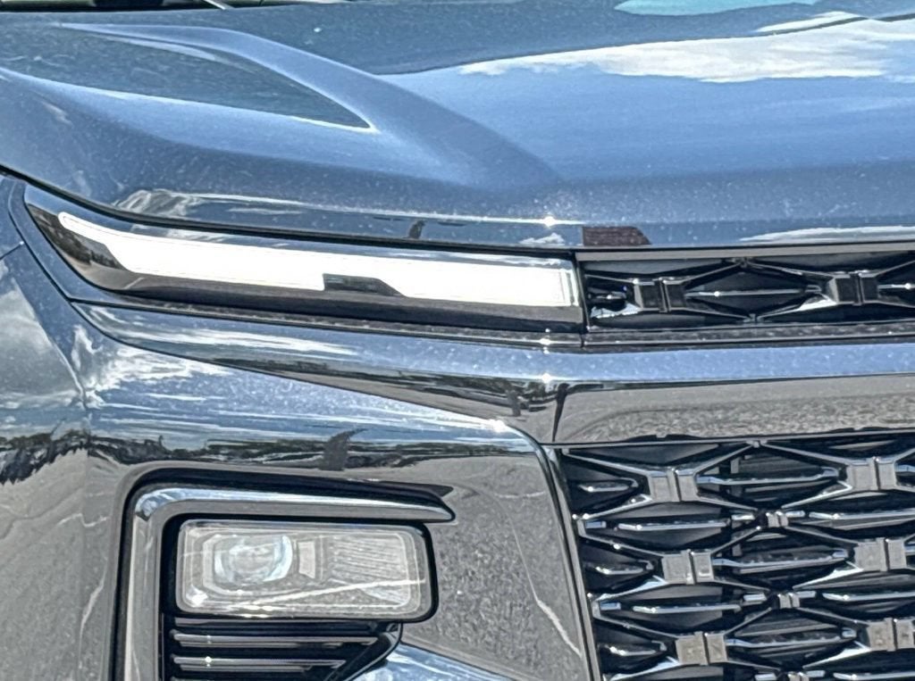 2027 Chevrolet Traverse Base