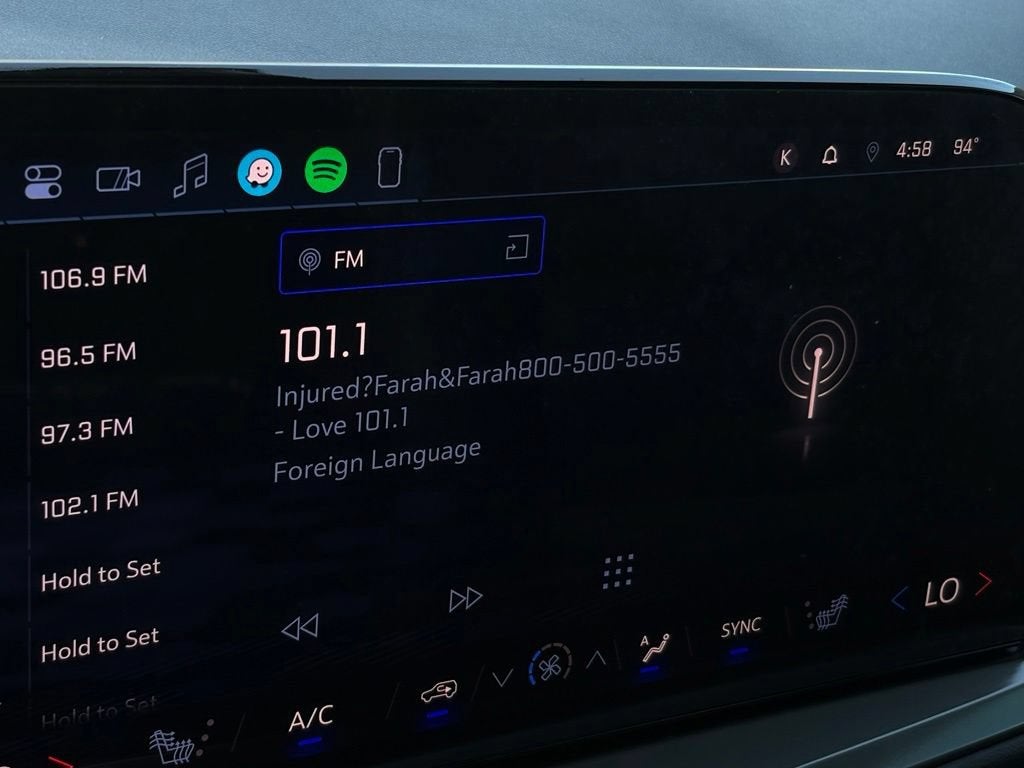 2024 Chevrolet Traverse Base