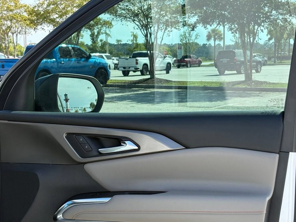 2024 Chevrolet Traverse Base