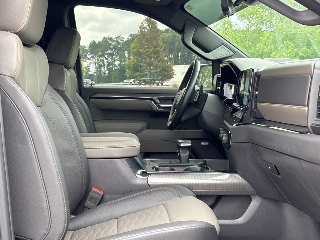 2025 Chevrolet Silverado 1500 ZR2