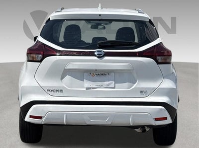 2024 Nissan Kicks Base