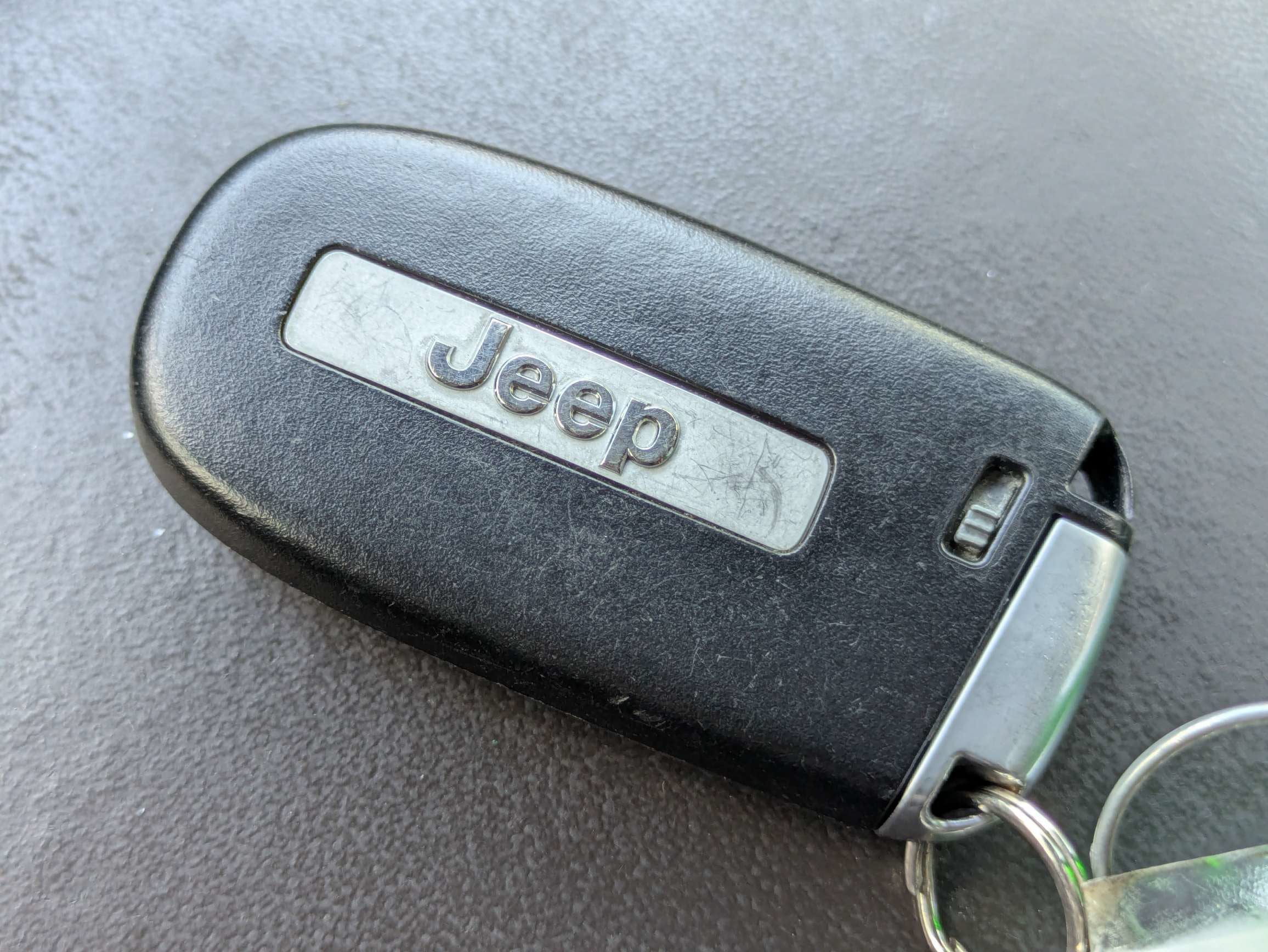 2019 Jeep Grand Cherokee Overland 4x2
