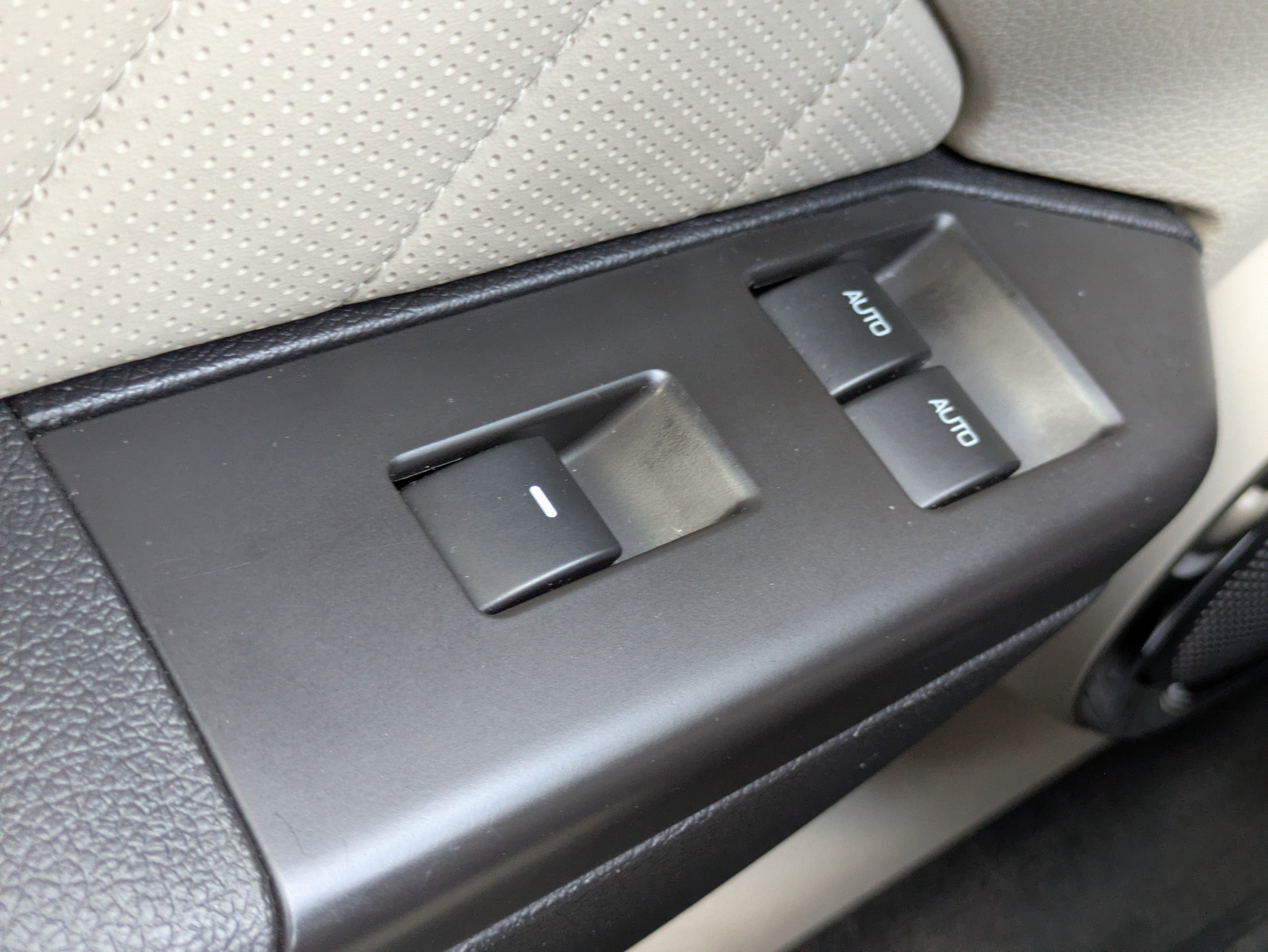 2011 Ford Mustang V6