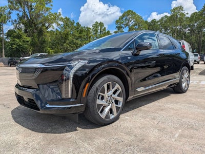 2025 Cadillac OPTIQ Luxury 2