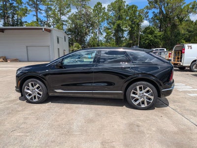 2025 Cadillac OPTIQ Luxury 2