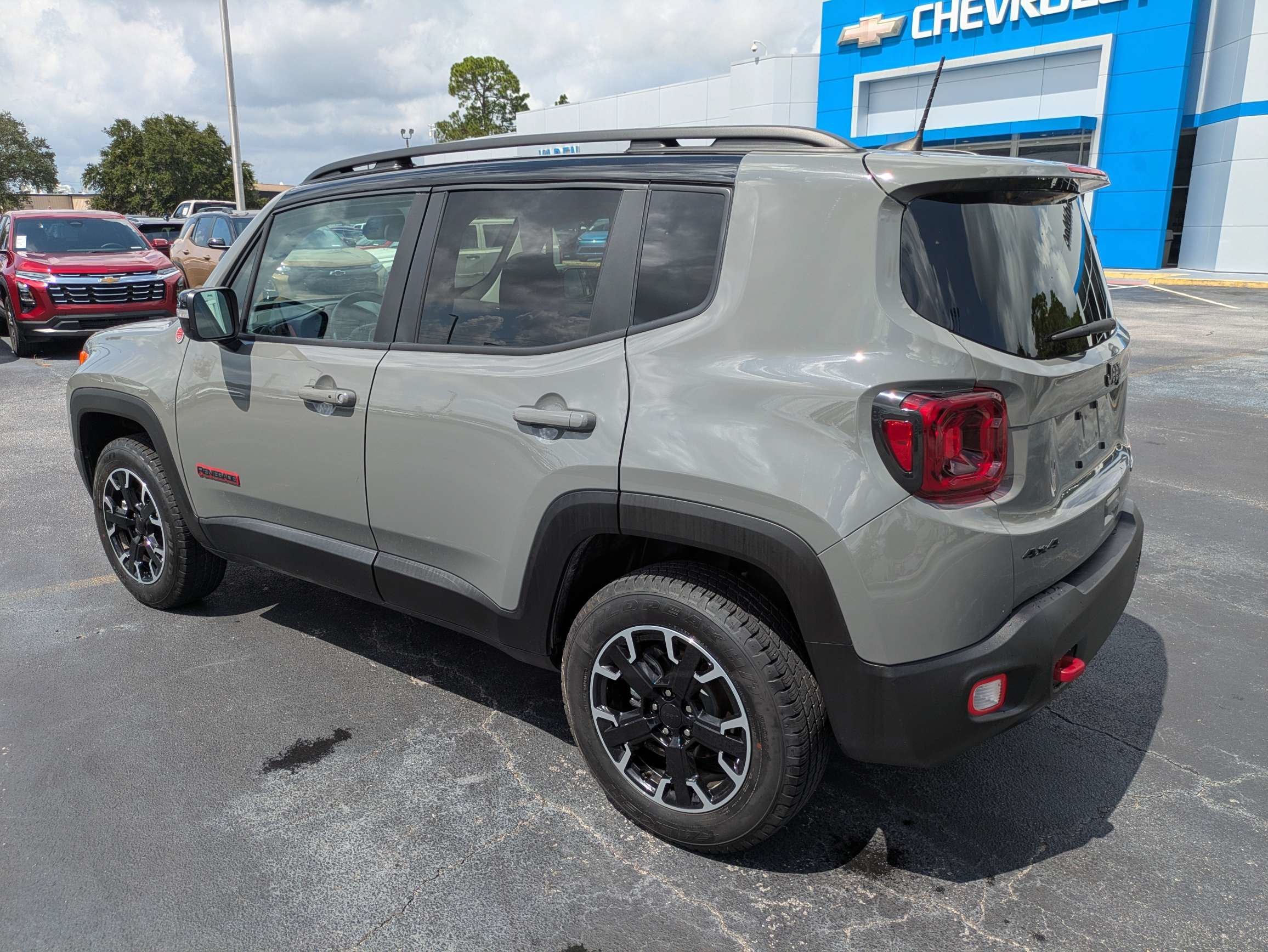 2023 Jeep Renegade Trailhawk 4x4
