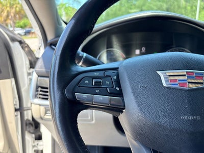 2020 Cadillac XT4 Premium Luxury