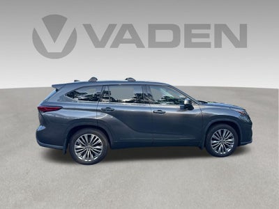 2022 Toyota Highlander Platinum