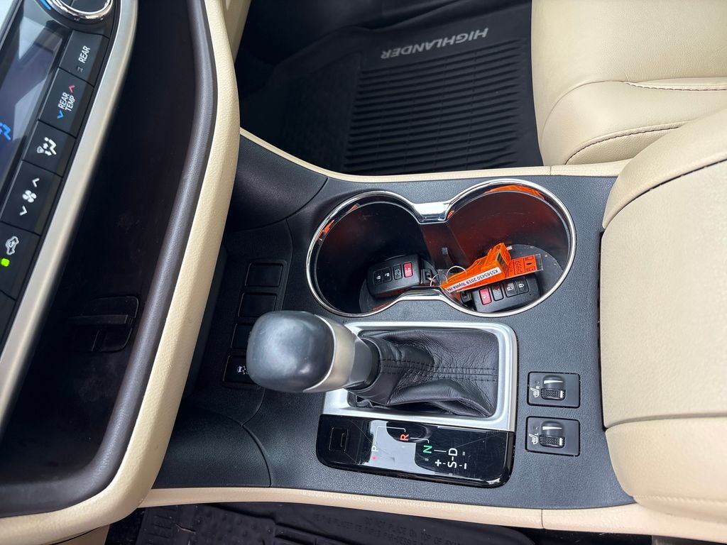 2019 Toyota Highlander Base