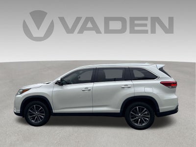 2019 Toyota Highlander Base