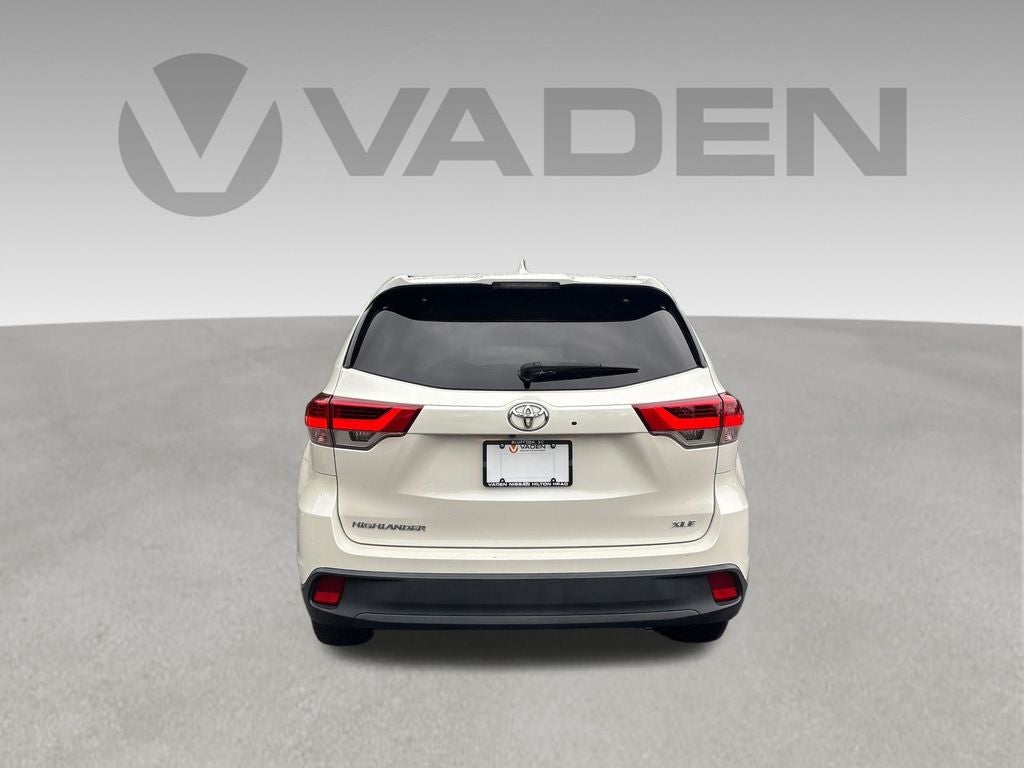 2019 Toyota Highlander Base