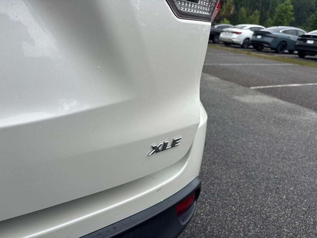 2019 Toyota Highlander Base