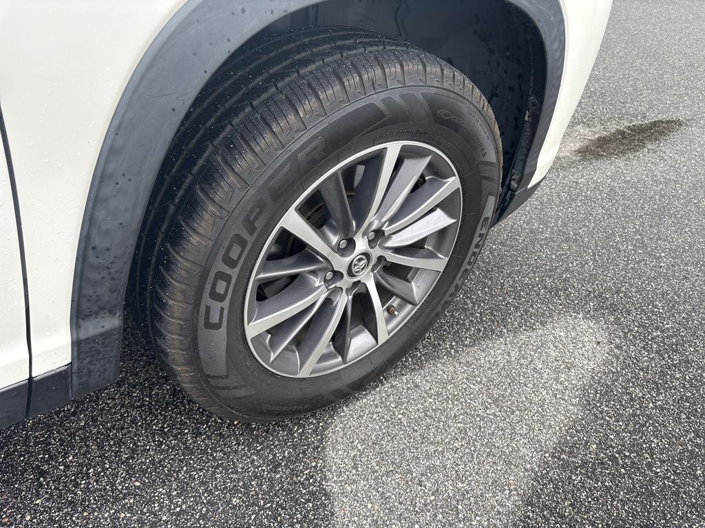 2019 Toyota Highlander Base