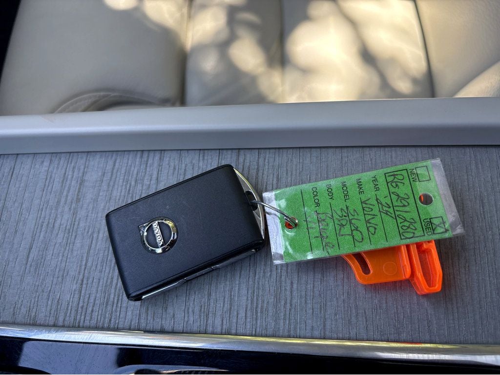 2024 Volvo S60 Ultimate