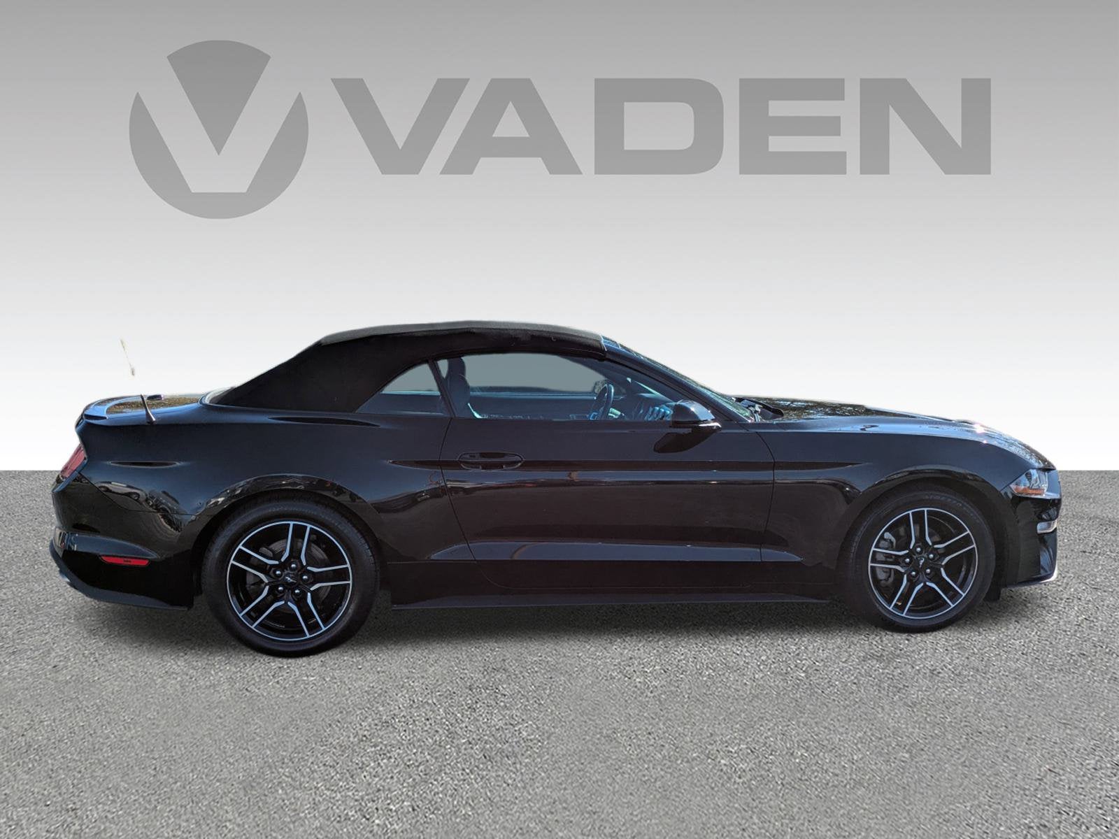 2023 Ford Mustang EcoBoost