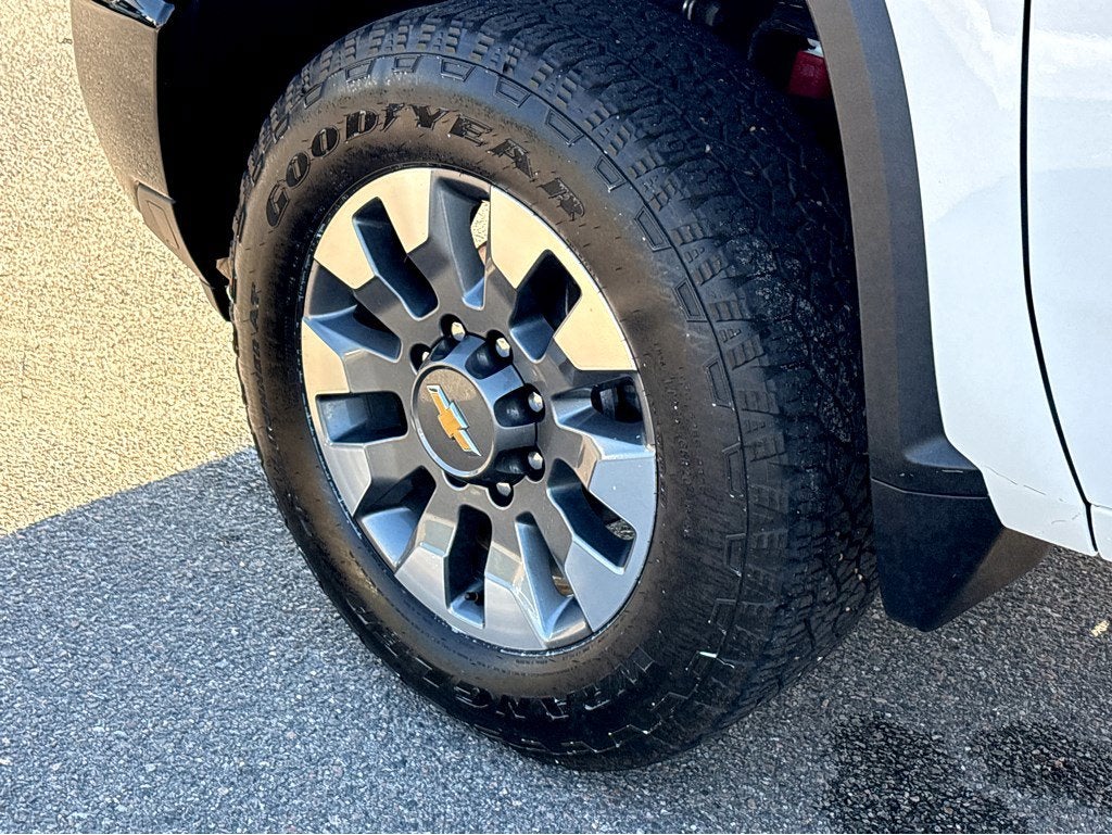 2024 Chevrolet Silverado 2500HD Custom - Photo 15