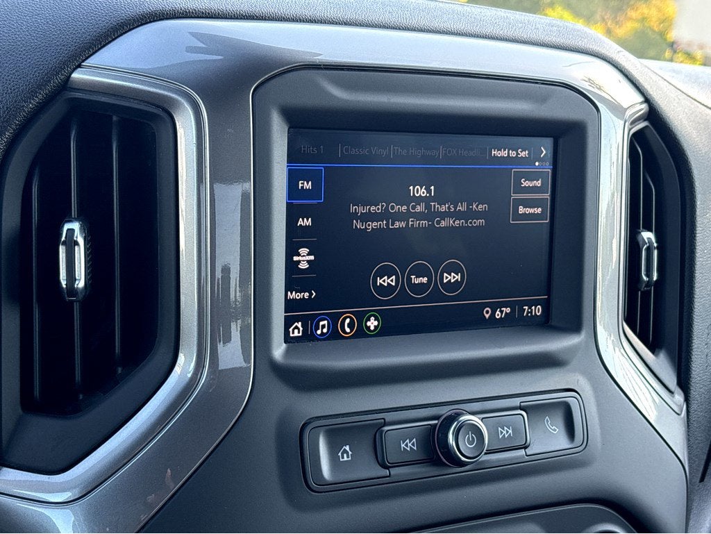 2024 Chevrolet Silverado 2500HD Custom - Photo 6