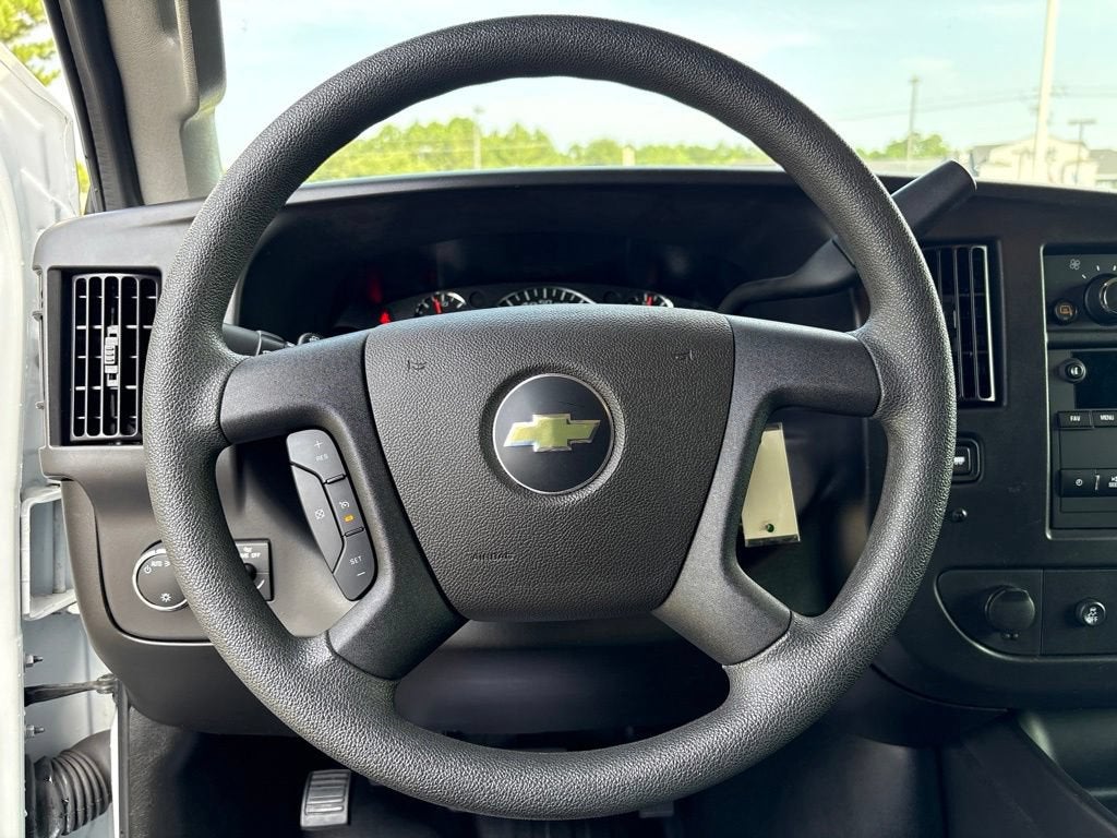 2024 Chevrolet Express Cargo 2500 WT