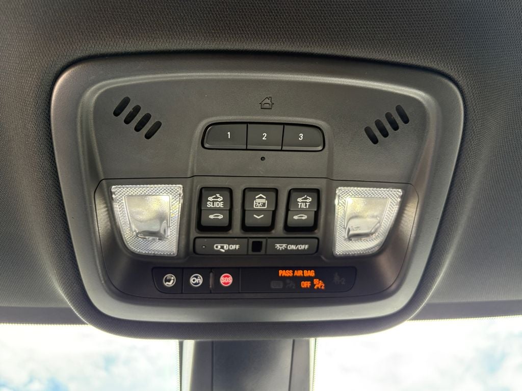 2023 Chevrolet Traverse RS