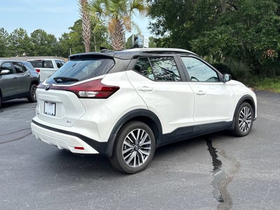 2022 Nissan Kicks SV