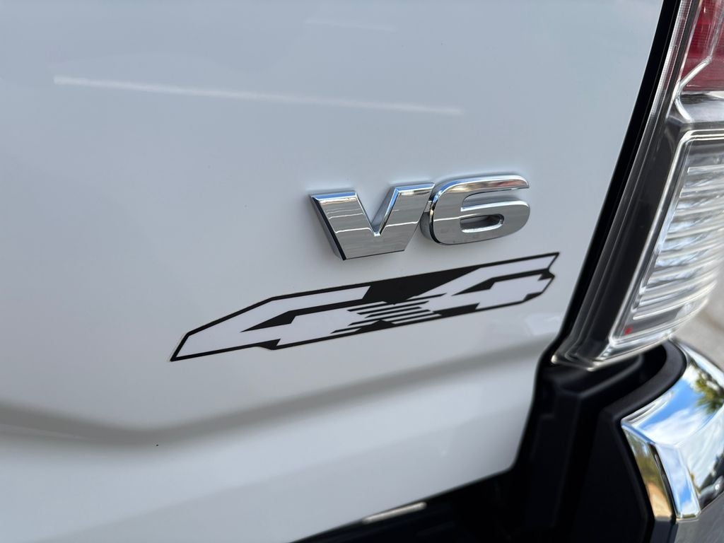 2022 Toyota Tacoma 4WD SR