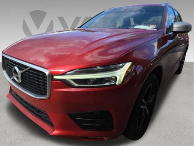 2019 Volvo XC60 R-Design