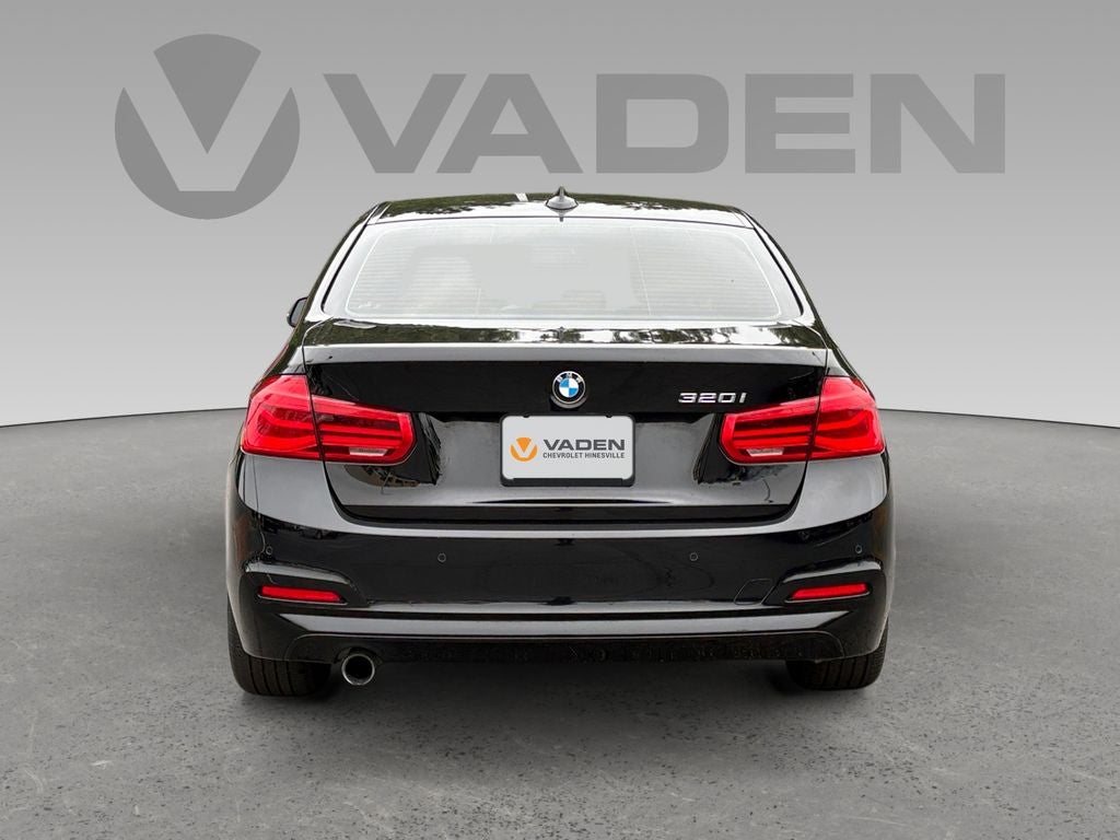 2017 BMW 3 Series 320i